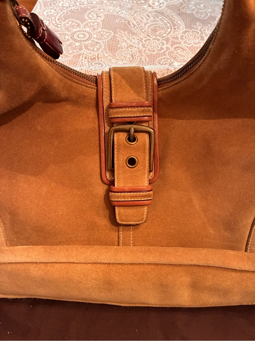 Vintage Coach Suede Hobo Bag in Tan with Burgundy Strap + Coach Suede Care Kit - Picture 4 of 14